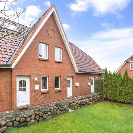 Holiday home Hausteil-152c-id-146